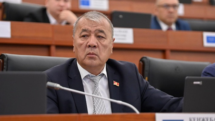 Ош облусунун губернатору болуп Аманкан Кенжебаев дайындалды